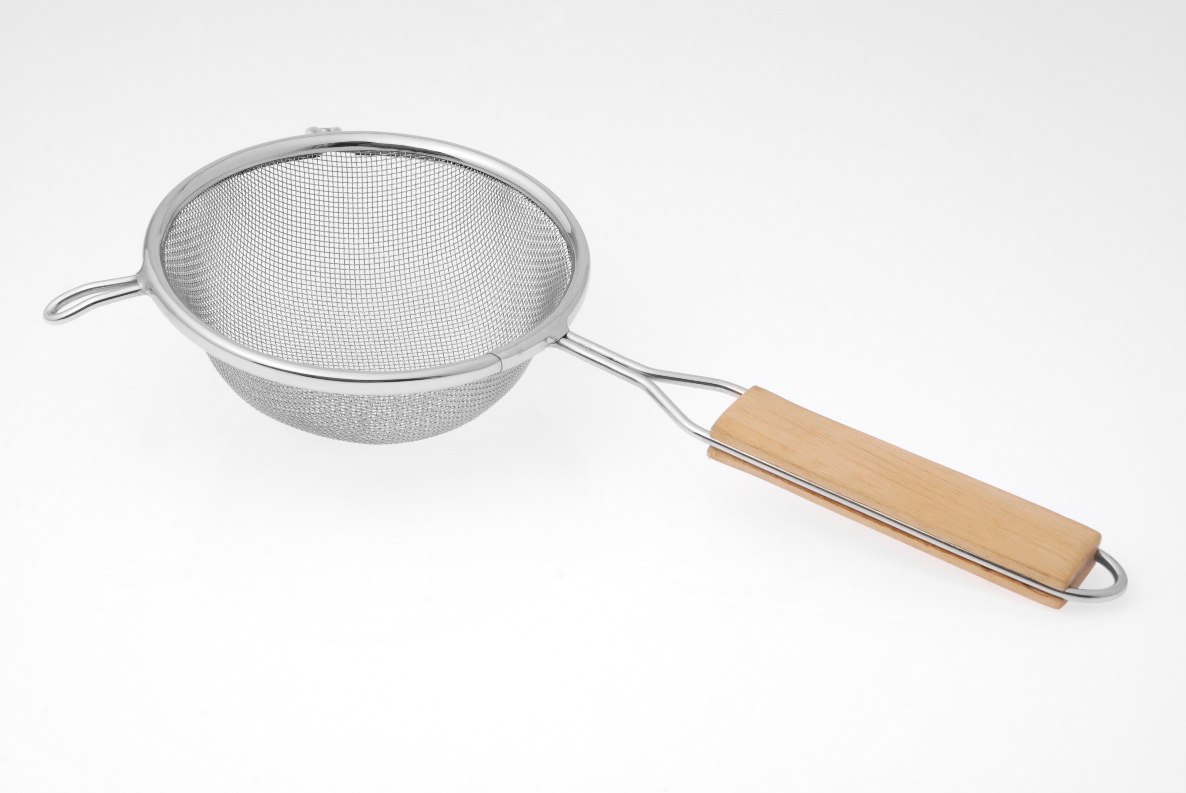 SS Single Mesh Strainer Wooden Handle